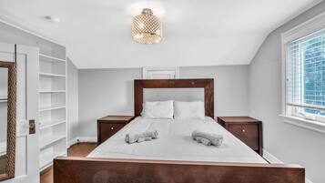 House, 5 Bedrooms | 5 bedrooms, desk, laptop workspace, iron/ironing board