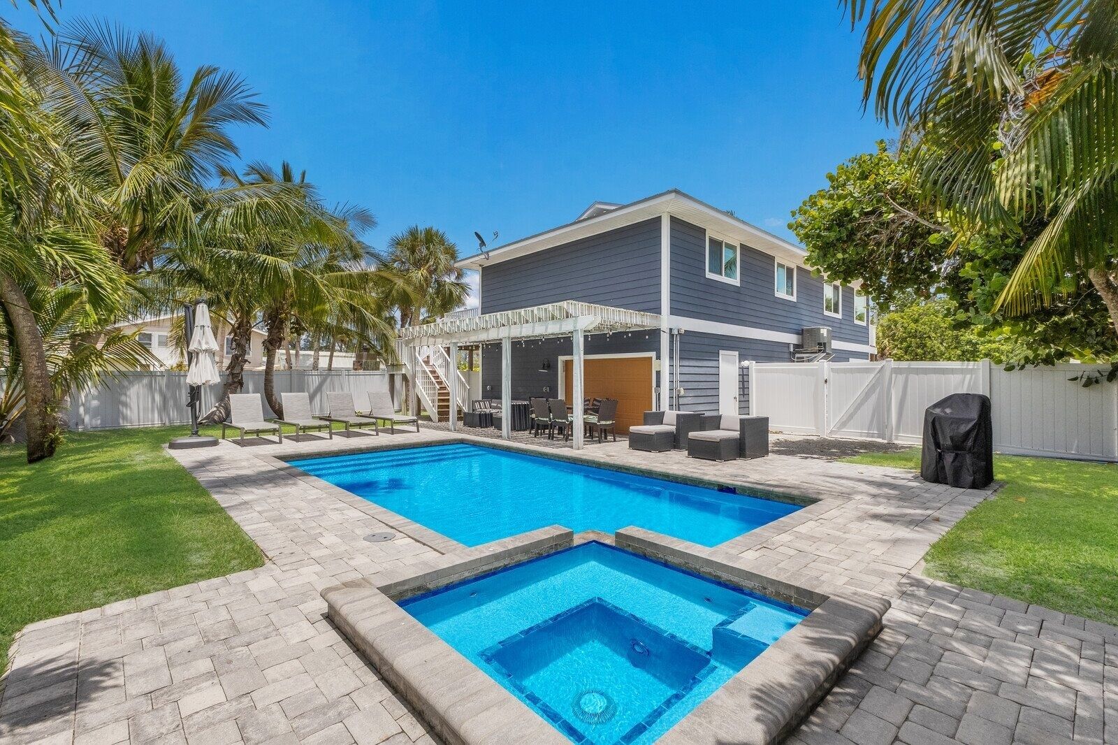 House, 3 Bedrooms | Pool