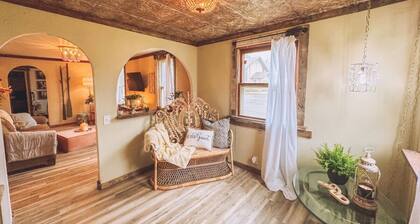 The 1888 House-Beach Town Luxury