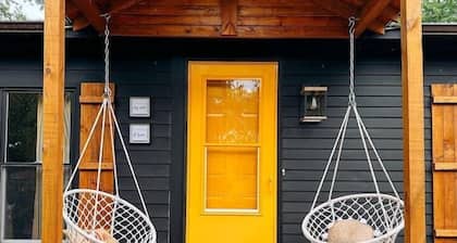 Cozy Quiet at Mill Pond Cottage