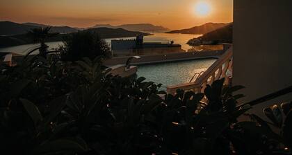 Ap with private pool.