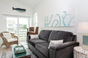 Smart TV, video games, ping pong - TresSea: Fabulous 6 bedroom new construction home! (Kure Beach)