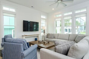 Smart TV, videogames, mesa de pingue-pongue