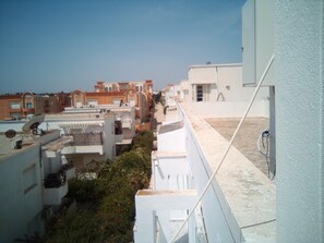 Property grounds - Studio with double terrace 70m2 sea view 100m from the beach very pleasant  (Tantana akouda)