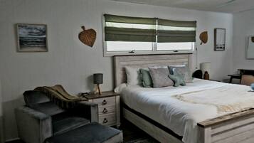 3 slaapkamers, een bureau, reisbedje, wifi