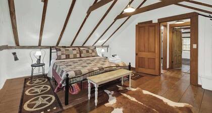 Historic & Remodeled Sunday Haus-5 Mins to Dtown!