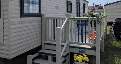 Serenity Place Caravan 2 Double Beds With Varanda