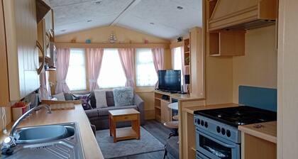 Serenity Place Caravan 2 Double Beds With Varanda