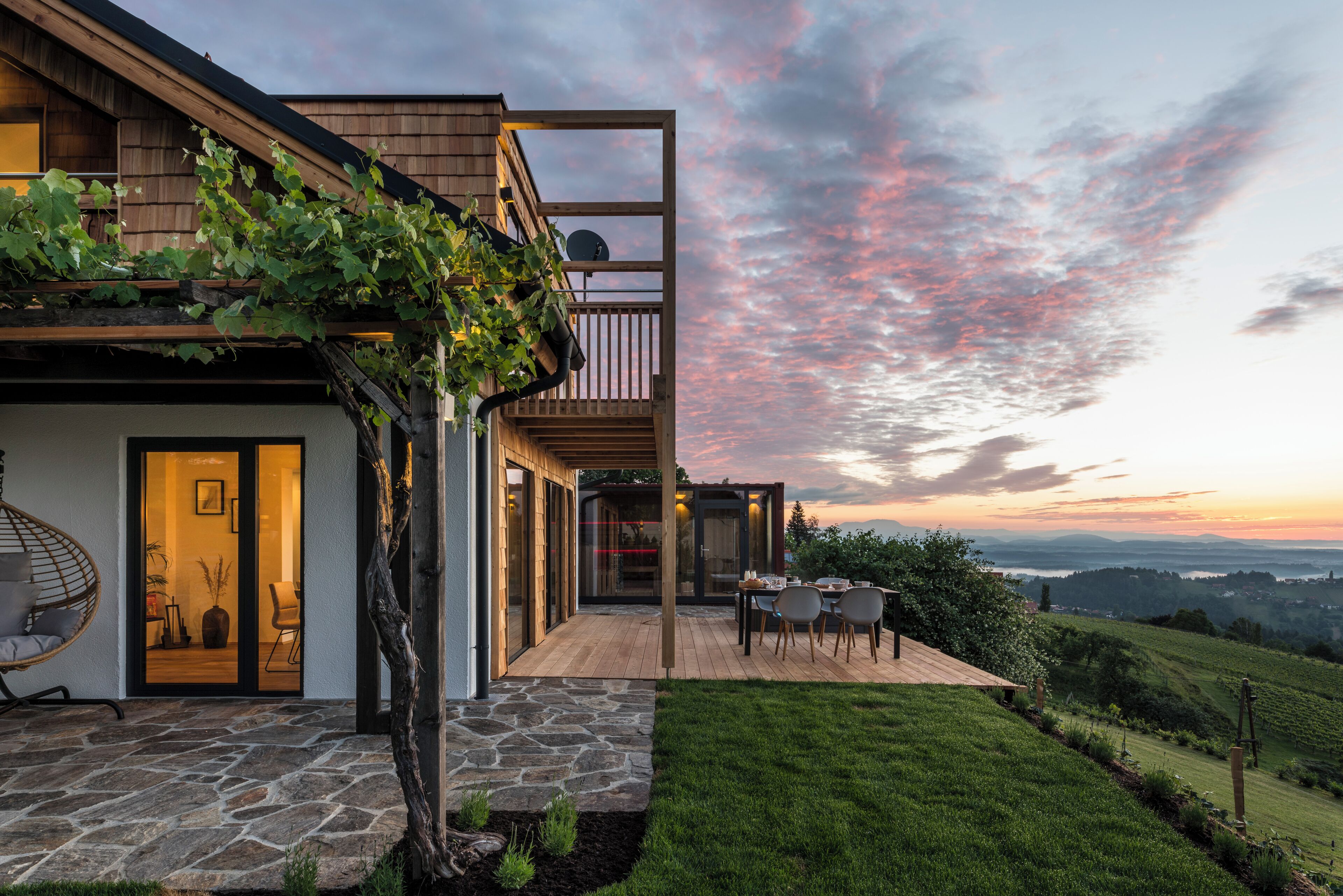 Chalet Deluks, pemandangan lembah | Teras/patio