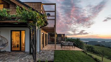 Deluxe Chalet, Valley View | Terrace/patio