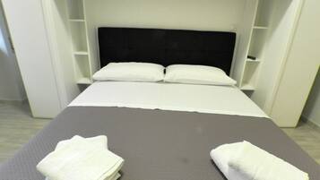 Room 2, Bagno Privato ( all'esterno della camera ) | Wi-Fi gratuit
