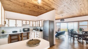 Hus – comfort, 3 soverom, hageutsikt | Oppholdsområde