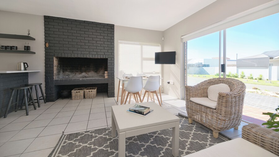 Lands Edge Eco Friendly Cottages