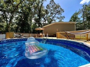 Pool - Charming 3BR Home with Pool near Weeki Wachee (Brooksville)