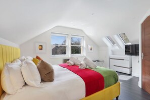 2 chambres, fer et planche à repasser, lit parapluie, Wi-Fi gratuit