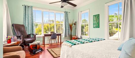 2 bedrooms, desk, iron/ironing board, free WiFi