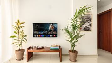 House, Balcony, Garden View | Bahagian dalam