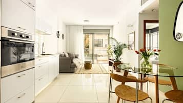 House, Balcony, Garden View | Bahagian dalam