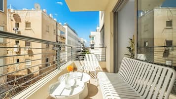 Casa, balcón, vista al jardín | Balcón