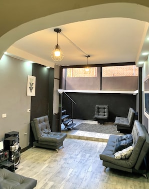 Interior - Luxurious Building18bedrooms, @poblado , (Medellín)