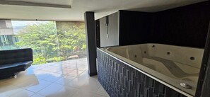 Interior - Luxurious Building18bedrooms, @poblado , (Medellín)