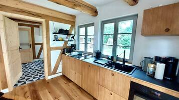 Kühlschrank, Ofen, Herdplatte, Geschirrspüler