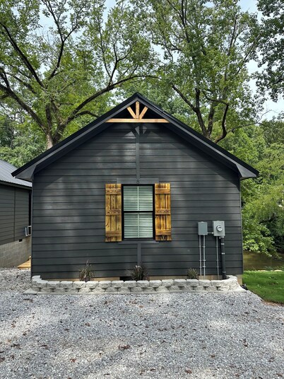 Griffen Mill Properties Cabin #8 by Waterfall in Salem Al  with WiFi, AC