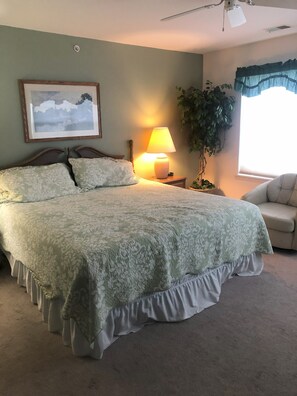 2 slaapkamers, een strijkplank/strijkijzer, wifi, beddengoed