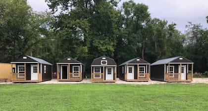 “Harold” one of the 5 Tiny Cabins on the Osage River