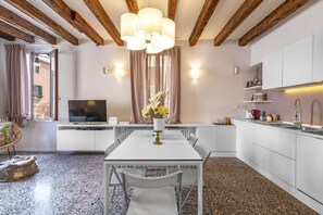 Apartment | 2 bedrooms - Ca Fosca Home by Wonderful Italy (Venice)