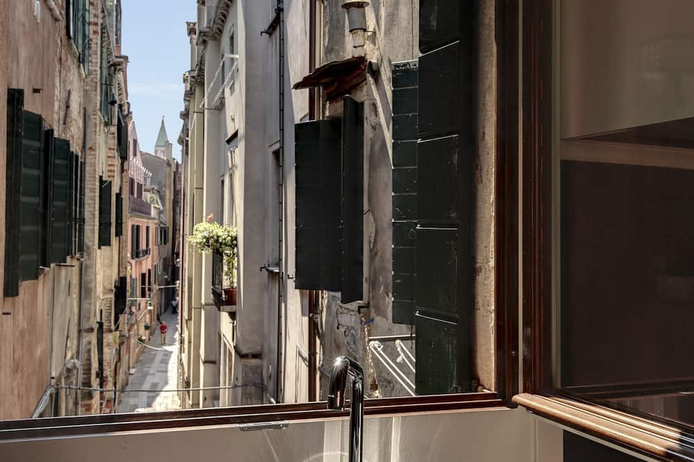 Rugabella Rialto by Wonderful Italy