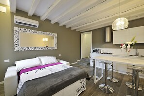 Apartment | 2 bedrooms - Ca Forner by Wonderful Italy (Venice)