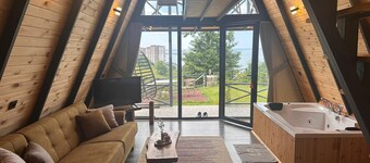 Çiçek Bungalov