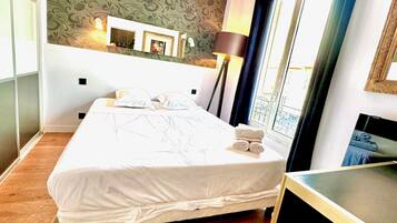 1 camera, ferro/asse da stiro, Wi-Fi gratuito, lenzuola