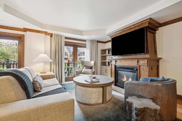 TV, fireplace - The Aspen Mountain Residences 24B - 1 Bedroom (Aspen)