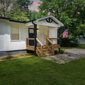 Exterior - 1BR Garner Gem|Backyard & Pet Friendly (Garner)