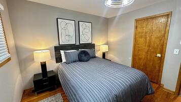 3 chambres, fer et planche Ă repasser, Wi-Fi, draps fournis