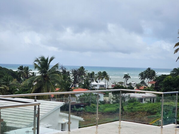 Property grounds - Private Beach - 10 minute walk - Costambar (Puerto Plata)