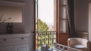 Minibar, wifi gratis, ropa de cama