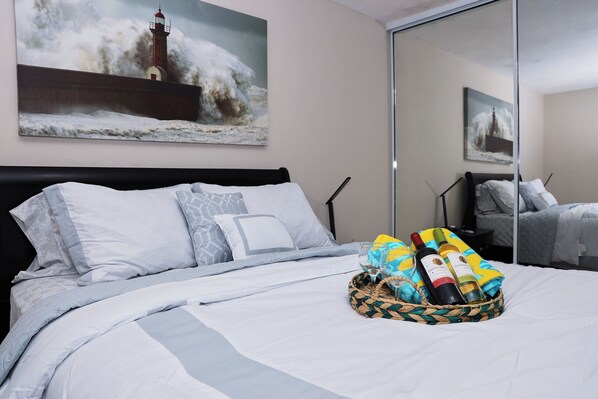 3 bedrooms, iron/ironing board, WiFi, bed sheets - Tropical Haven: 3-BR Apart on Vega Baja Beach. 3min Drive to Blue Flag Beach (Vega Baja)