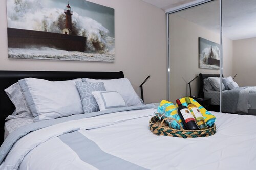 Tropical Haven: 3-BR Apart on Vega Baja Beach. 3min Drive to Blue Flag Beach