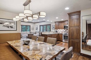 Interior - The Charter at Beaver Creek C110 (Beaver Creek)