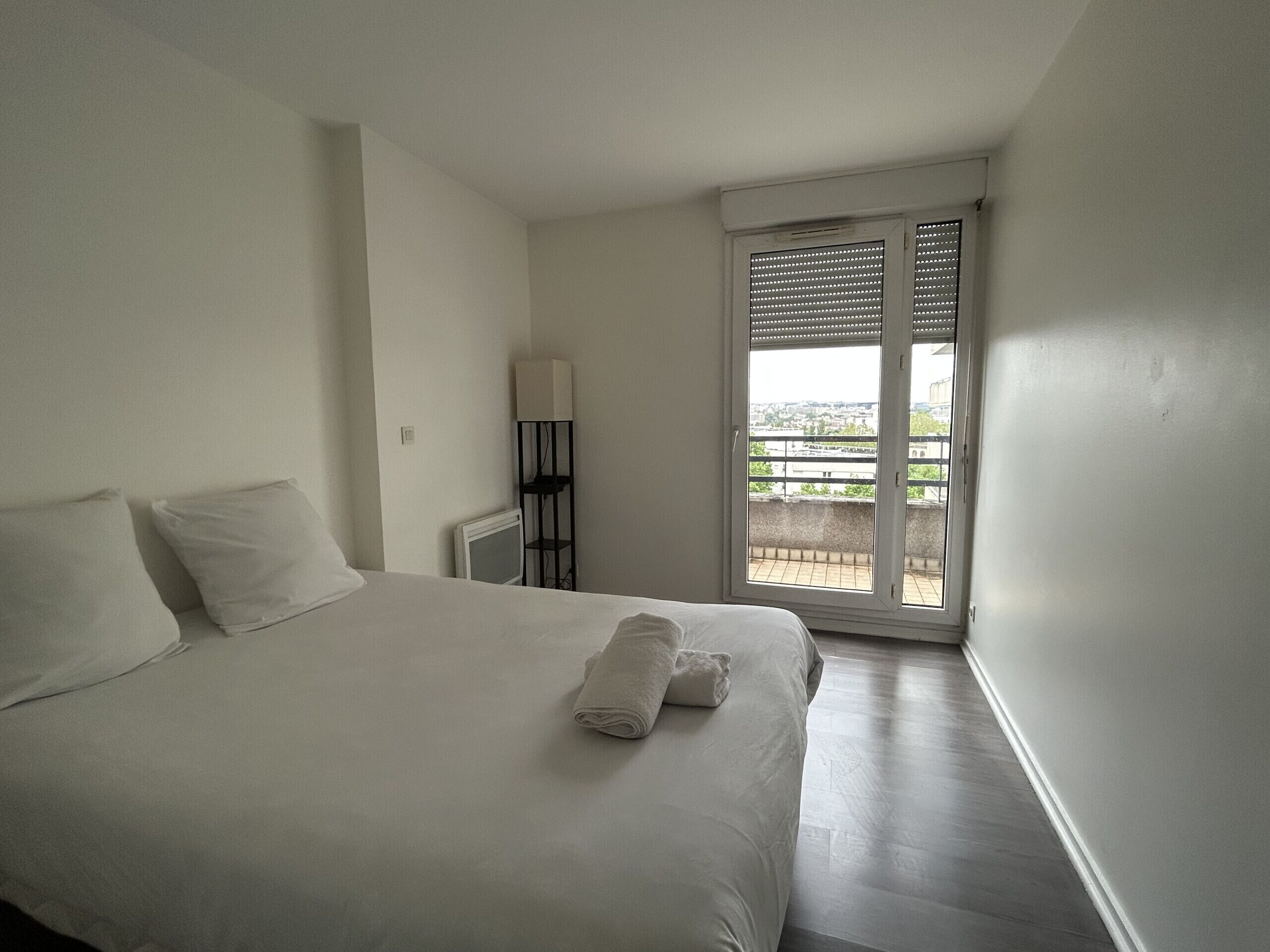 3 habitaciones, tabla de planchar con plancha y wifi gratis 