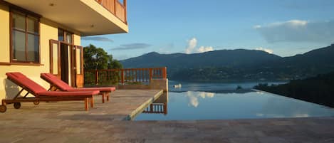 Apartment, Pool View