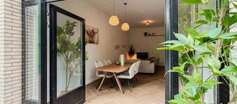 Stylish apartment next to the Amstel river -unit C