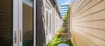 Stylish Apartment Next to the Amstel River- Unit D