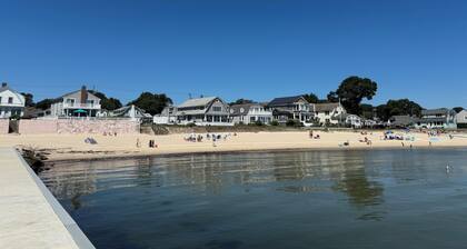 4-BdRm Home at Black Point Beach, E. Lyme - WiFi + AC! JUN-AUG 2026 WKLY RENTAL