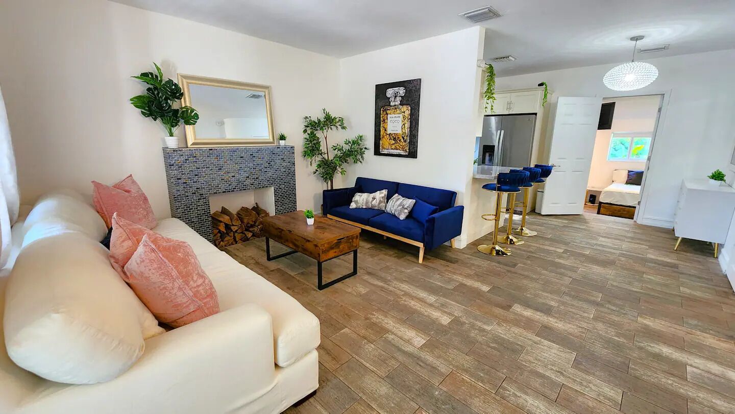 3BD House in Design District!