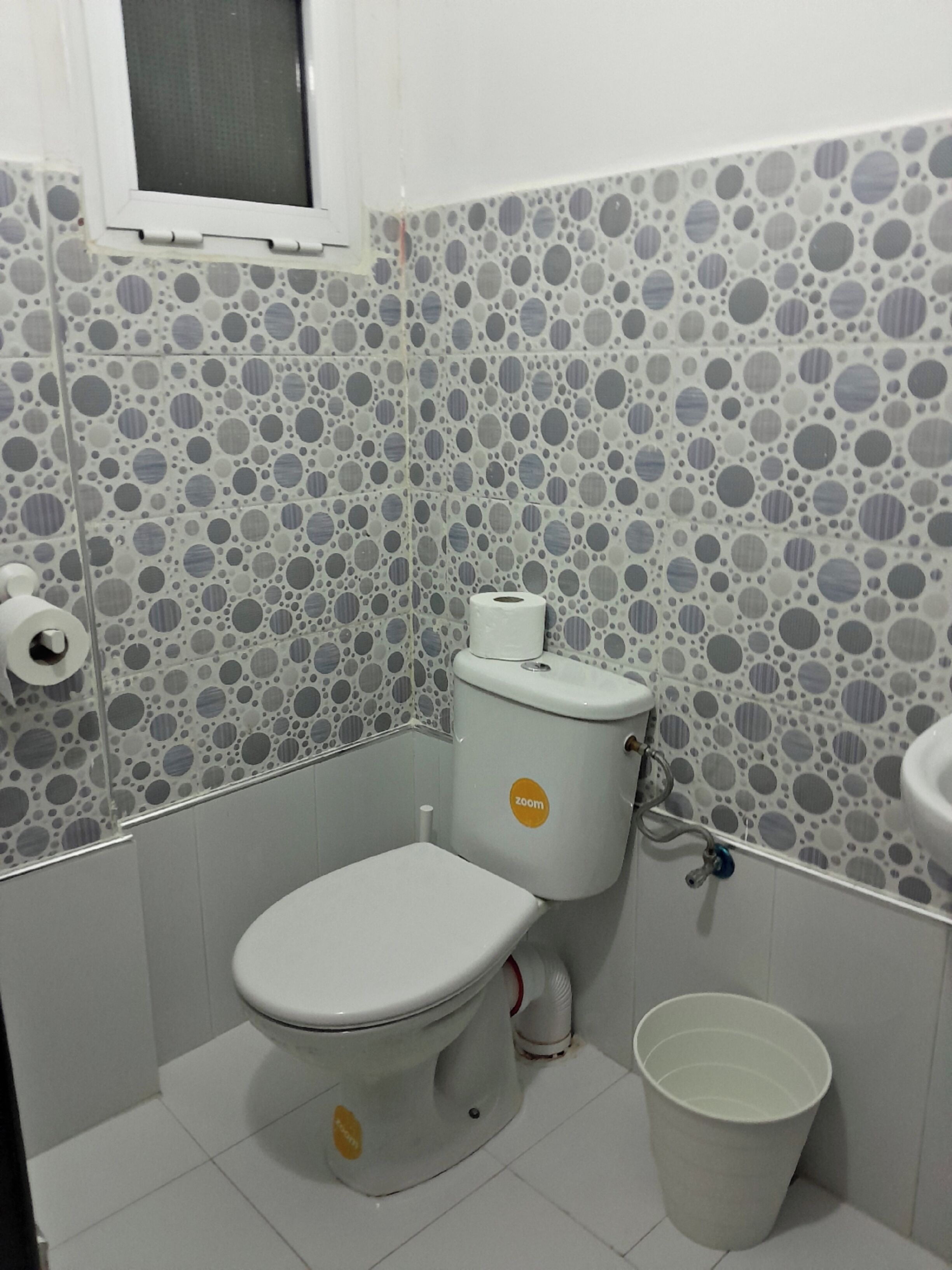 Suihku, pyyhkeet, saippua, sampoo