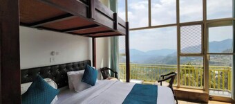 6 Br Villa with Valley Views near Waterfall Mountain Golden Ray  Mukteshwar 